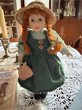 Vintage Anne of Green Gables porcelain collector's doll